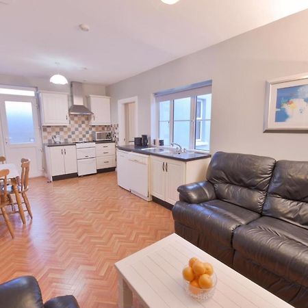 Ocean Breeze Apartment Lahinch Exterior foto