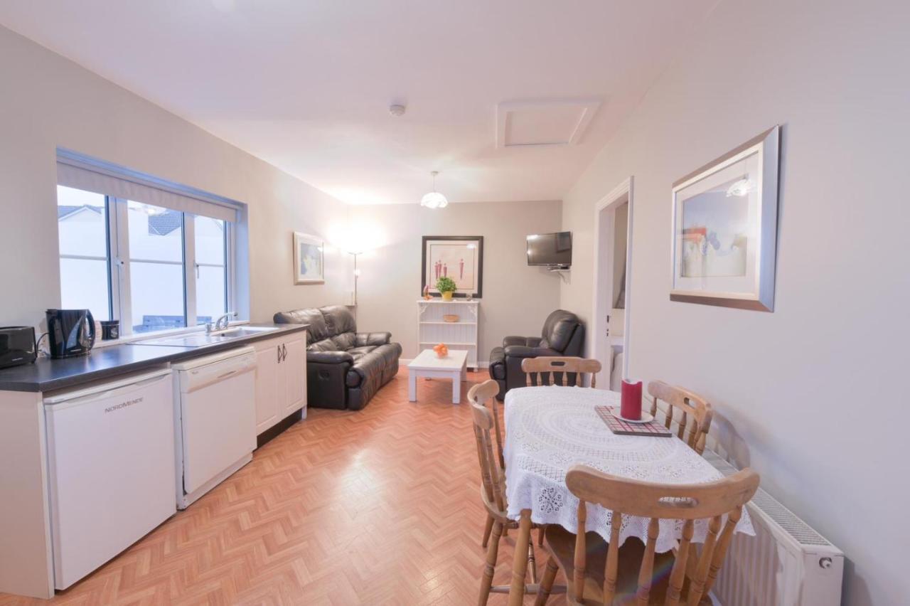 Ocean Breeze Apartment Lahinch Exterior foto